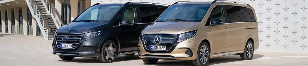 Eine Mercedes V-Klasse Baureihe 447 mit Original Mercedes Benz Felgen steht in einem Hafen