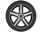 Preview: Original Mercedes-Benz Leichtmetallfelge mit 5-Doppelspeichen-Design, glanzgedreht und schwarz lackiert, mit montiertem Reifen in einer frontalen Ansicht.