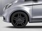 Preview: Mercedes V-Klasse Baureihe 447 ausgestattet mit der eleganten 5 Doppelspeichen Felge in 19 Zoll, die dem Fahrzeug einen sportlichen und modernen Look verleiht. Preview: Mercedes V-Klasse Baureihe 447 ausgestattet mit der eleganten 5 Doppelspeichen Felge in 19 Zoll, die dem Fahrzeug einen sportlichen und modernen Look verleiht.