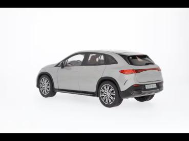 Preview: Hochwertiges Modellauto EQE SUV AMG Line X294