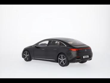 Preview: EQE AMG Modell 1:18 – Hochwertiges Miniaturauto