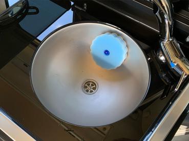 Preview: Spülschwamm Halter Saugnapf | Ideal für Camper Küche