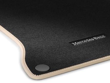 Veloursmatten CLASSIC Satz 4-teilig B-Klasse Baureihe 246 A1176808100698S68 Veloursmatten CLASSIC Satz 4-teilig B-Klasse Baureihe 246 A1176808100698S68