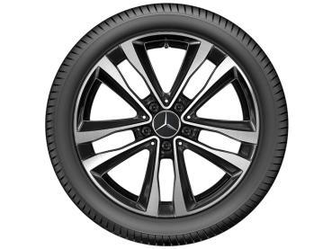 Preview: 5 Doppelspeichen Felge 18 Zoll glanzgedreht A/B/CLA-Klasse Baureihen W177/W247/C118 A17740127007X23 Preview: Original Mercedes-Benz Alufelge in Schwarz mit polierten Elementen und dem ikonischen Mercedes-Stern in der Mitte, von vorne betrachtet.
