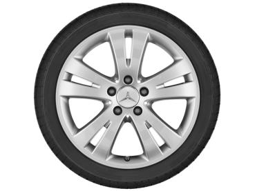 5-Doppelspeichen-Rad 17 Zoll 5-Doppelspeichen-Rad 17 Zoll