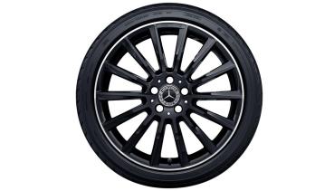 Sportliche AMG Vielspeichen 19-Zoll-Felge für die Mercedes Baureihe W205