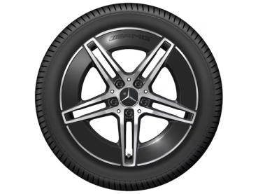 Detailansicht des AMG 5-Doppelspeichen-Rads in 18 Zoll für CLE 236