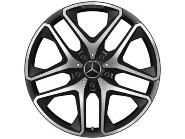 Detailaufnahme der AMG 21 Zoll Leichtmetallfelge an einer Mercedes-Benz G-Klasse W463 mit glanzgedrehter Oberfläche in Schwarz Matt