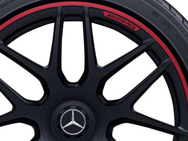 Preview: AMG Schmiederad 22 Zoll Kreuzspeichen-Design G-Klasse Baureihe 463 A46340120009Y15 Preview: AMG Schmiederad 22 Zoll in Kreuzspeichen-Design, schwarz matt mit roten Akzenten, passend für Mercedes-Benz G-Klasse BR463, Artikelnummer A46340120009Y15 – hochwertiges Original-Leichtmetallrad von Mercedes-AMG