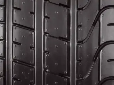 Pirelli P Zero MO