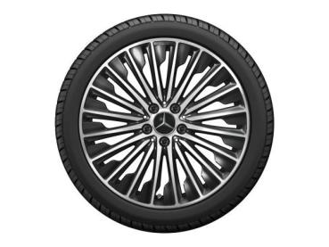 AMG Vielspeichen-Rad Schwarz Glanzgedreht 245/40 R19 98V XL Goodyear UltraGrip Performance + MO