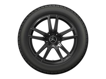 5-Doppelspeichen-Rad Schwarz 225/55 R18 102H XL Pirelli Cinturato Winter 2 MO