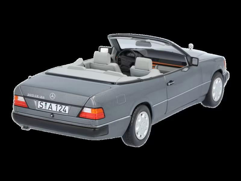 Sammlerstück: Mercedes-Benz 300 CE-24 Cabriolet im Maßstab 1:18