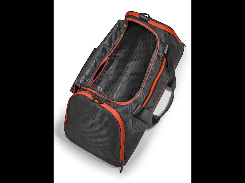 Funktionale Sporttasche mit AMG Logo