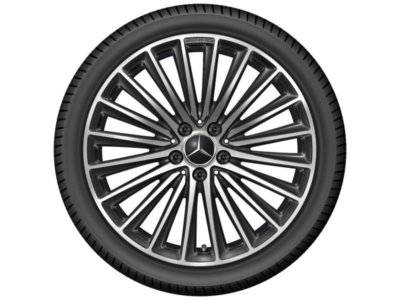 Original Mercedes-Benz Leichtmetallrad in Schwarz mit Mehrspeichen-Design, Frontalansicht.