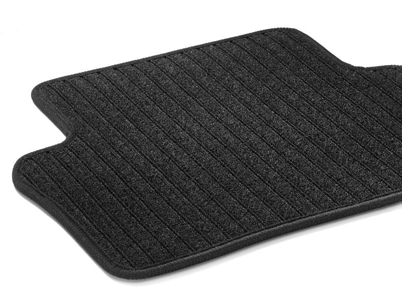 Hochwertige Ripsmatten für E-Klasse & CLS Modelle