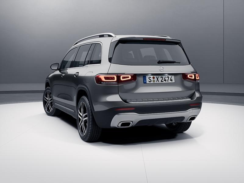 Dynamisches Fahrzeugdesign mit dem Mercedes-Benz Dachspoiler