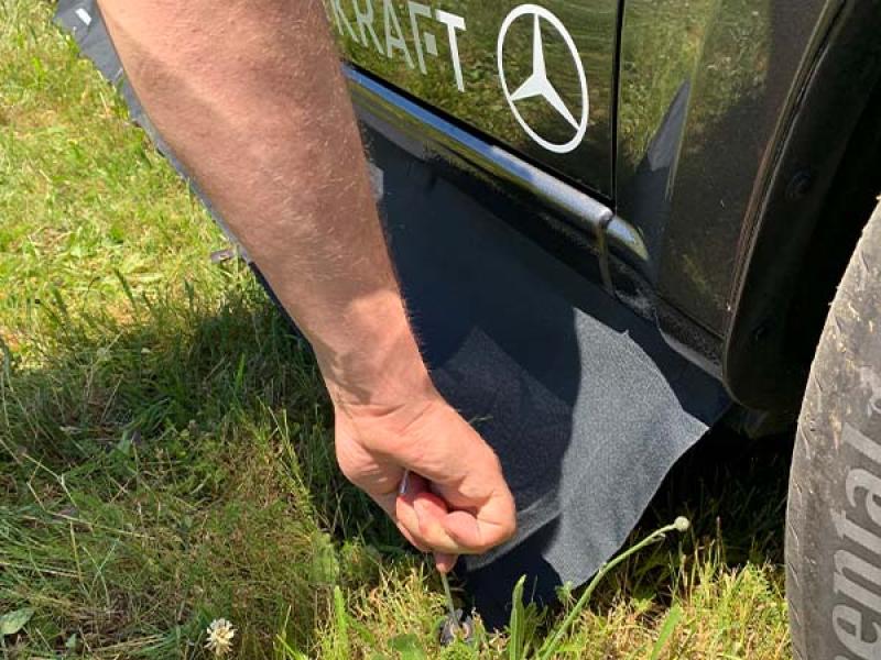 Marco Polo Windschutz Bodenschürze Montage Boden