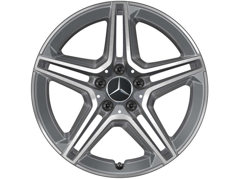 Original Mercedes-Benz AMG 18-Zoll Leichtmetallfelge in Tremolit-Metallic mit fünf Doppelspeichen-Design und Mercedes-Stern in der Radnabenmitte. Original Mercedes-Benz AMG 18-Zoll Leichtmetallfelge in Tremolit-Metallic mit fünf Doppelspeichen-Design und Mercedes-Stern in der Radnabenmitte.