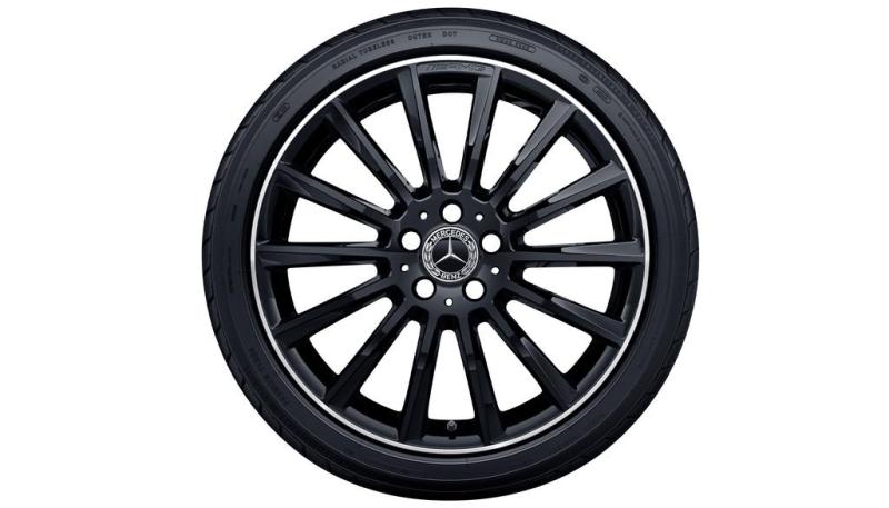 Sportliche AMG Vielspeichen 19-Zoll-Felge für die Mercedes Baureihe W205