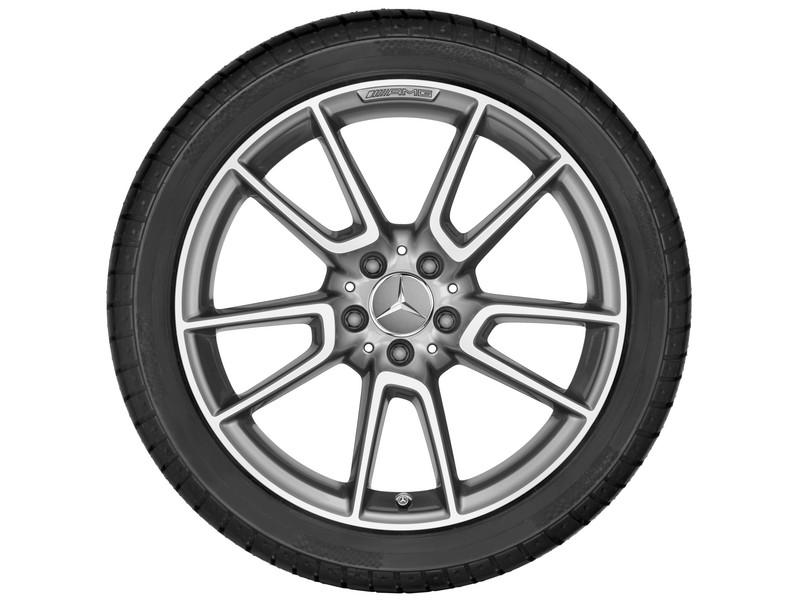 AMG 5-Doppelspeichen-Rad in glanzgedrehter Optik