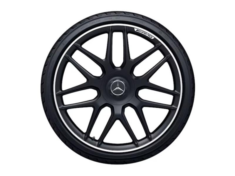 AMG Schmiederad in Schwarz Matt mit Kreuzspeichen-Design, 20 Zoll, passend für die Hinterachse der Mercedes-Benz S-Klasse W222 – Originalteil mit glanzgedrehtem Felgenhorn AMG Schmiederad in Schwarz Matt mit Kreuzspeichen-Design, 20 Zoll, passend für die Hinterachse der Mercedes-Benz S-Klasse W222 – Originalteil mit glanzgedrehtem Felgenhorn