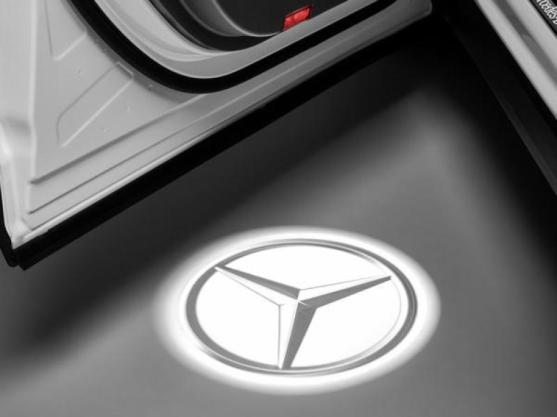Mercedes-Benz LED-Logoprojektoren: Eleganter 3D-Stern