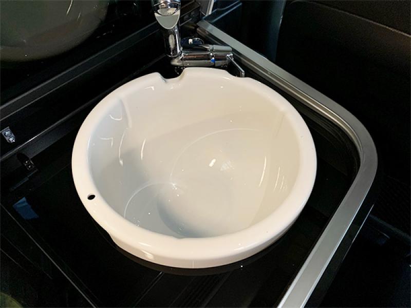 Einfache Installation der Westfalia Spülschüssel in Ihrem Marco-Polo Wohnmobil