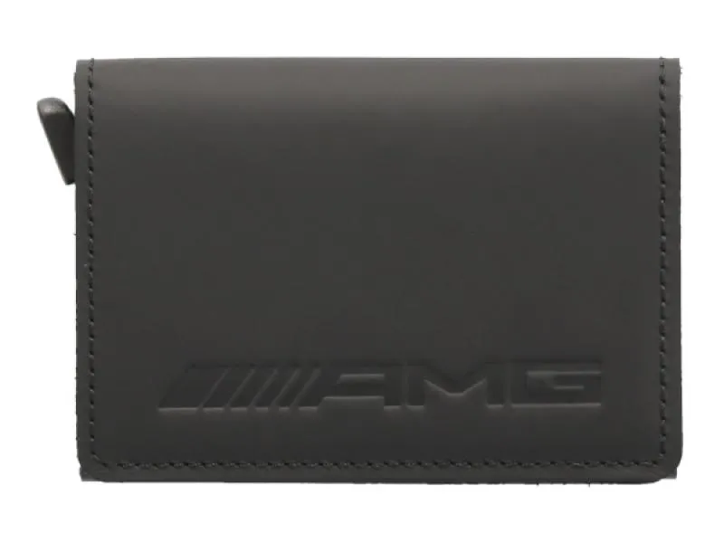 Vorderseite des schwarzen AMG Slimwallets aus Rindleder mit AMG Logoprägung.