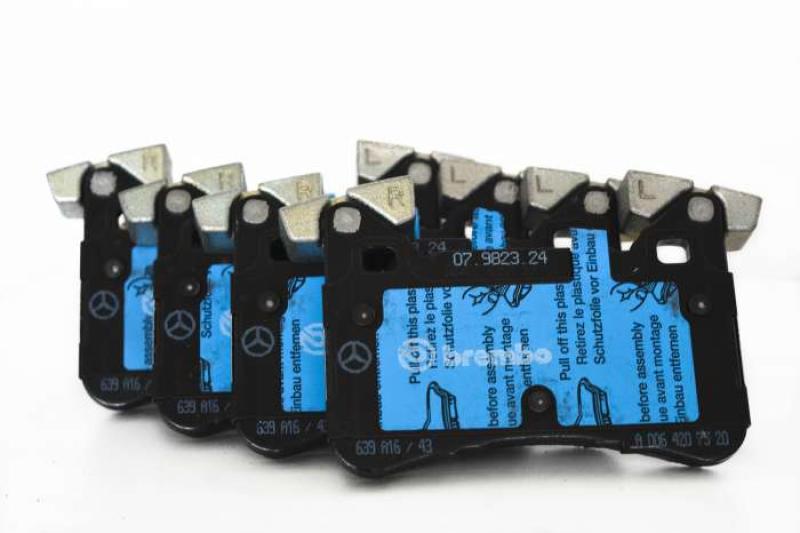 Bremsklötze C63 AMG Baureihe 204 Hinterachse