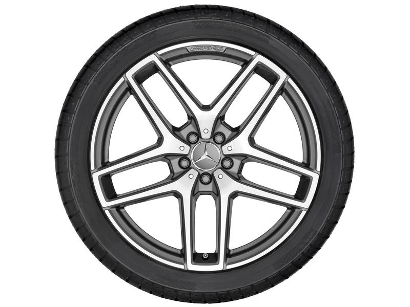 GLC-Klasse Winterrad AMG 5-Doppelspeichen Glanzgedreht 235/55 R19 101H Pirelli Scorpion Winter MOE Q440561710040/50