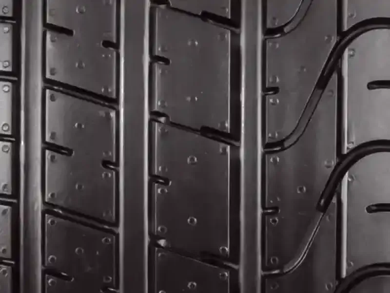 Pirelli P Zero MO