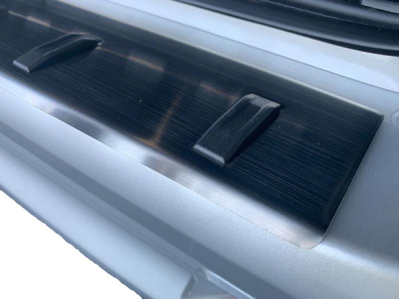 Edelstahl Ladekantenschutz MAX-PROTECT graphite für Mercedes-Benz V-Klasse